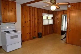 208 Hillcrest Dr, Madison, NC 27025 - Photo 28