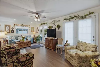 6707 Chadmoor Court, Greensboro, NC 27406 - Photo 10