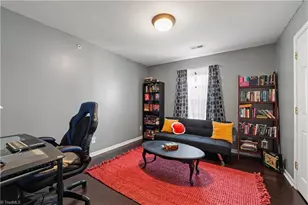 6121 Hedgecock Cir, High Point, NC 27265 - Photo 10