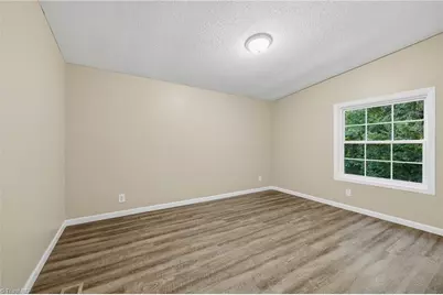 3363 Stony Brook Circle, Newton, NC 28658 - Photo 32