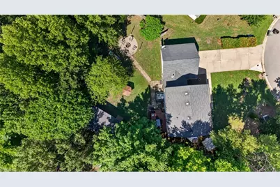 5805 Edgebrook Court, Jamestown, NC 27282 - Photo 12