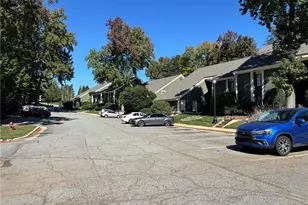 1510 Benjamin Pkwy, Greensboro, NC 27408 - Photo 24