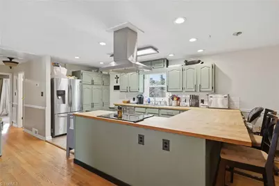 524 Mark Lane, North Wilkesboro, NC 28659 - Photo 6