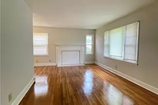 908 Glenwood Ave, Greensboro, NC 27403 - Photo 2