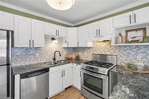 1119 W Northwood St, Greensboro, NC 27408 - Photo 10