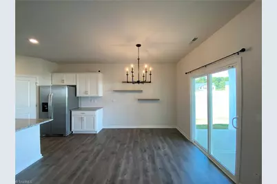 392 Rhett Avenue, Lexington, NC 27295 - Photo 6