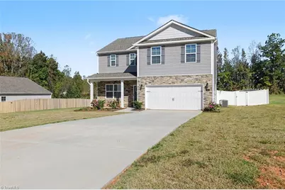 152 Crestview Lane, Lexington, NC 27295 - Photo 2