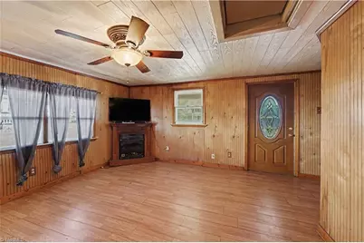 714 Montgomery Street, Reidsville, NC 27320 - Photo 12