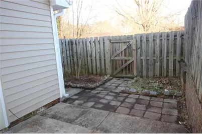 2713 Cottage Place Cottage Place, Greensboro, NC 27455 - Photo 20