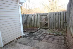 2713 Cottage Pl Cottage Pl, Greensboro, NC 27455 - Photo 20