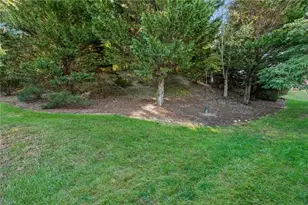 2366 Addison Blvd, High Point, NC 27262 - Photo 32