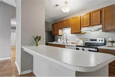 3117 Darden Road #L, Greensboro, NC 27407 - Photo 6