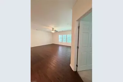 2606 Pennoak Way #L, Greensboro, NC 27407 - Photo 16
