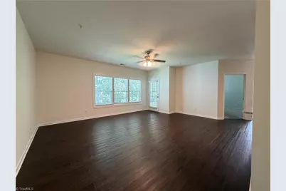 2606 Pennoak Way #L, Greensboro, NC 27407 - Photo 6