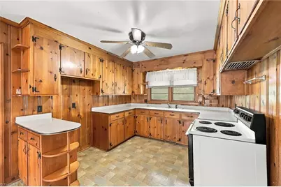 1920 Holland Avenue, Burlington, NC 27217 - Photo 10