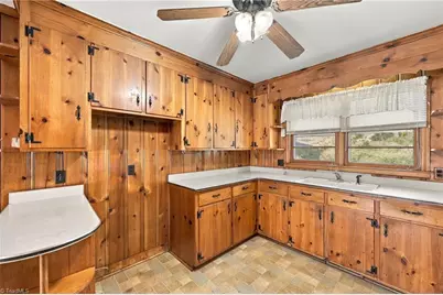 1920 Holland Avenue, Burlington, NC 27217 - Photo 12