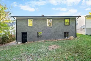 1447 Emerald St, Winston-Salem, NC 27105 - Photo 20