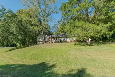 623 Cardinal Drive, Lexington, NC 27292 - Photo 2