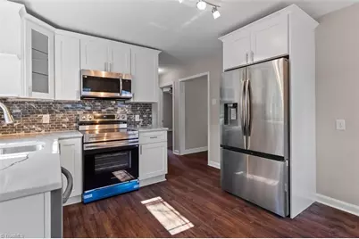 1008 Apple Street, Winston-Salem, NC 27101 - Photo 14