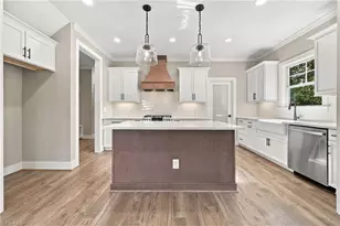 1368 Trafalgar Dr, High Point, NC 27262 - Photo 14