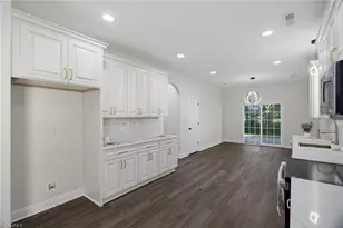 316 Pickett Pl, High Point, NC 27262 - Photo 12
