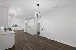 316 Pickett Pl, High Point, NC 27262 - Photo 14