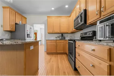 3915 Chadwyck Court, Winston-Salem, NC 27106 - Photo 6