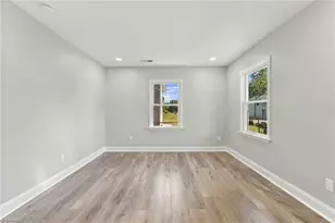 743 E Devonshire St, Winston-Salem, NC 27107 - Photo 12