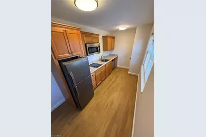 1403 Pilot View Street #D, Winston-Salem, NC 27101 - Photo 6