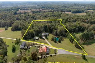 418 Cristi Ln, Dobson, NC 27017 - Photo 2