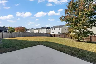 4621 Meadowside Terrace, High Point, NC 27265 - Photo 38