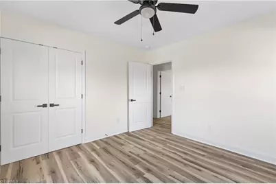 1009 Benjamin Parkway, Greensboro, NC 27408 - Photo 30