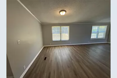 302 Queens Way, Randleman, NC 27317 - Photo 22