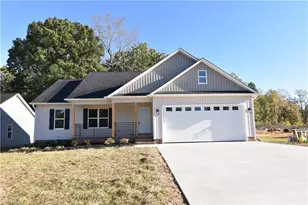 103 Fletcher's Farm Dr, Thomasville, NC 27360 - Photo 1