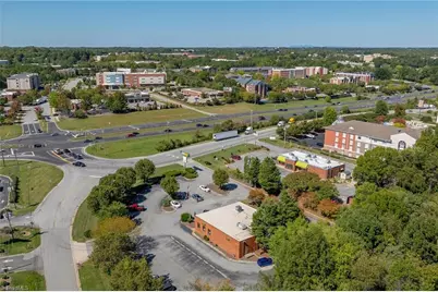 659 S Regional Road #1&2, Greensboro, NC 27409 - Photo 18