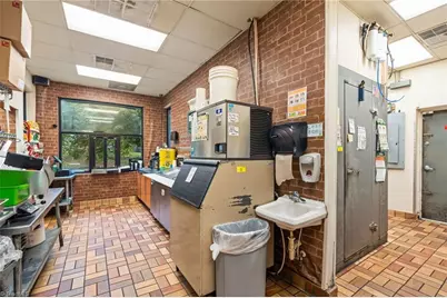 659 S Regional Road #1&2, Greensboro, NC 27409 - Photo 28