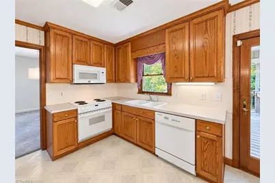 800 Cliff Road, Asheboro, NC 27203 - Photo 4