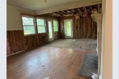 1660 W Lexington Avenue, High Point, NC 27262 - Photo 20