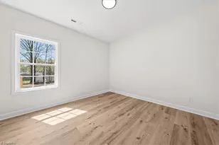 603 Spruce St, High Point, NC 27262 - Photo 8