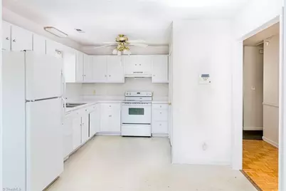 145 Preston Downs Way, Winston-Salem, NC 27103 - Photo 4