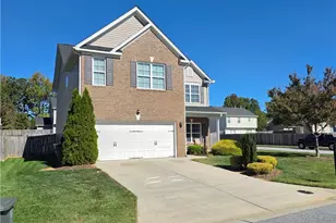 2729 Quail Oaks Dr, Greensboro, NC 27405 - Photo 1
