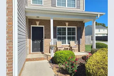 2729 Quail Oaks Drive, Greensboro, NC 27405 - Photo 2