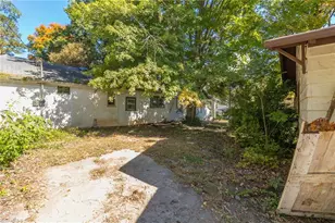 811 E Lexington Ave, High Point, NC 27262 - Photo 28