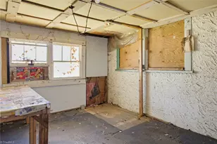 811 E Lexington Ave, High Point, NC 27262 - Photo 22