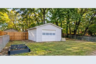 206 Sterling Street, Asheboro, NC 27203 - Photo 2