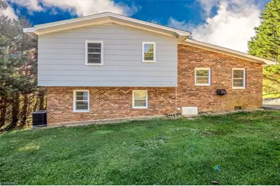 122 Old Childress Avenue, Mount Airy, NC 27030 - Photo 8