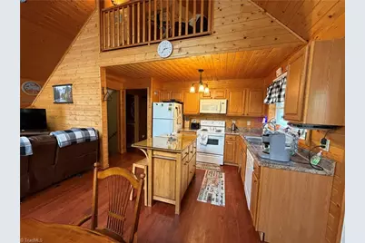 183 E Weaver Ford Road, Grassy Creek, NC 28631 - Photo 8