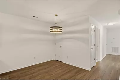 7149 W Friendly Avenue #D, Greensboro, NC 27410 - Photo 10