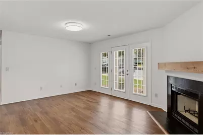 7149 W Friendly Avenue #D, Greensboro, NC 27410 - Photo 8