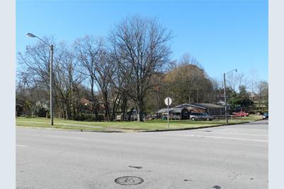401 Craig Street - Photo 1